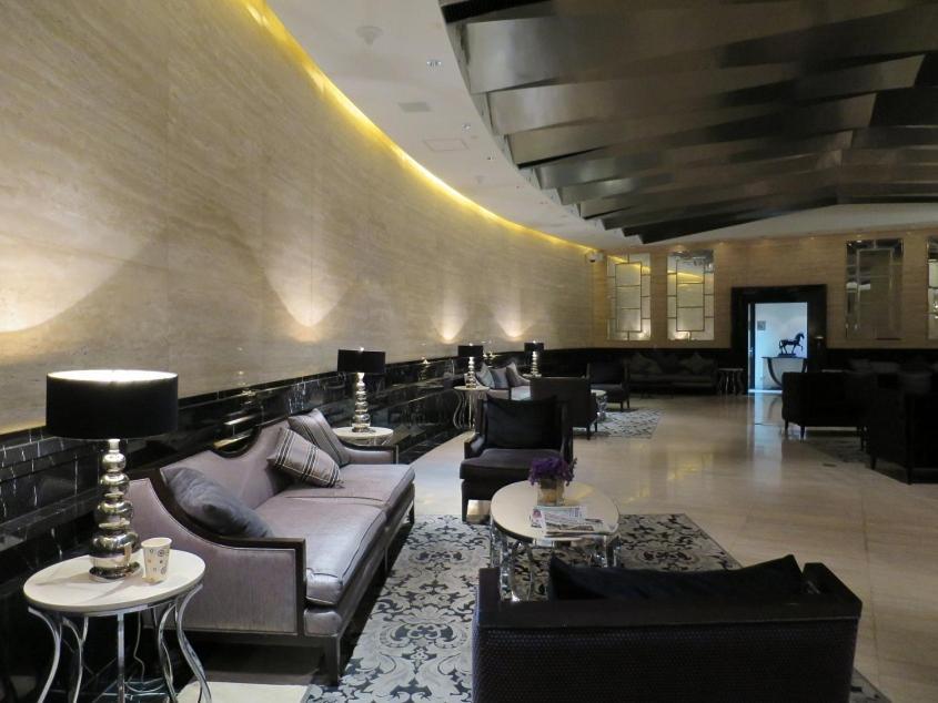 The Gramercy Residences Manila Esterno foto